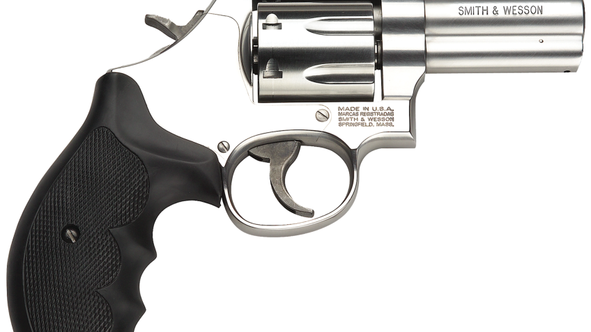 SMITH & WESSON 686 PLUS