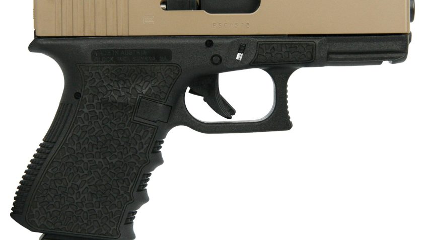 Glock 19 Gen 3 Flat Dark Earth / Black 9mm 4.02" Barrel 15-Rounds Cobblestone Stippled USA Made