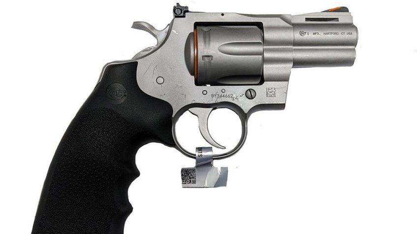 Colt Python .357 Magnum DA/SA Revolver – 2.5″ – Bead Blast Stainless Steel